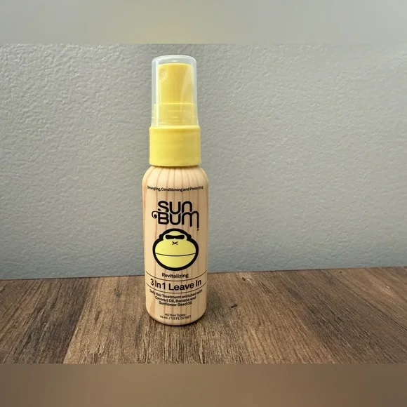 5 for $25 item ๐๏ธ
Sun Bum 3-in-1 leave in treatment - Picture 1 of 1